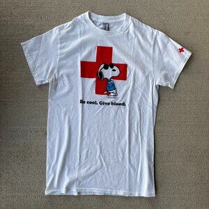 RARE American Red Cross Joe Cool (Snoopy) tee